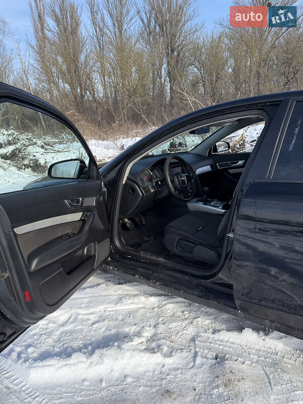 Седан Audi A6 2004 в Смеле