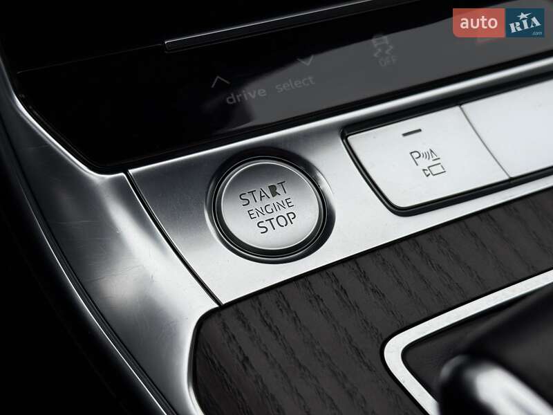 Седан Audi A6 2018 в Мукачево