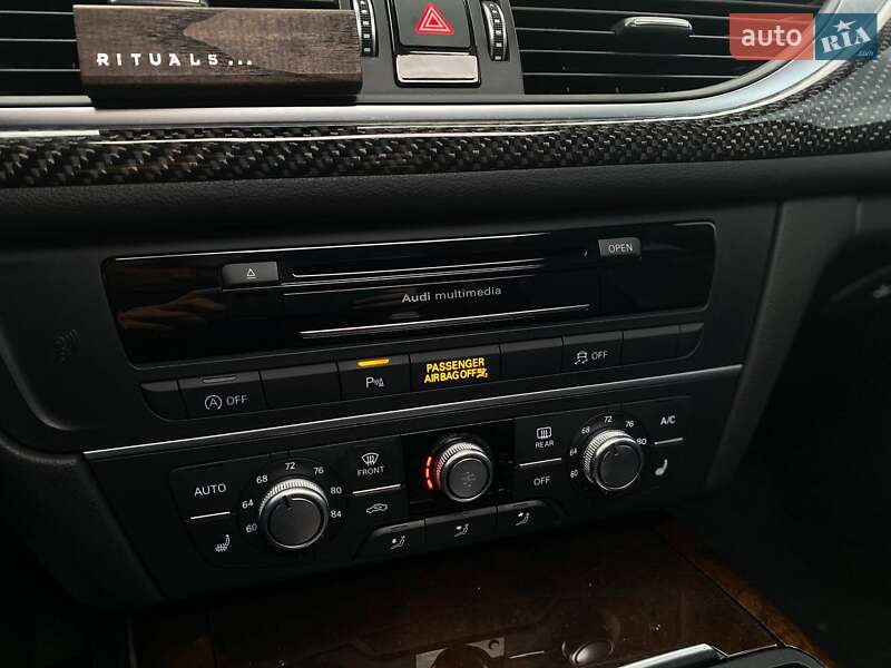 Седан Audi A6 2015 в Киеве