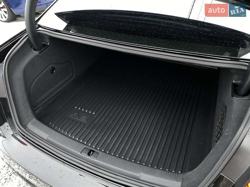 Седан Audi A6 2017 в Луцке