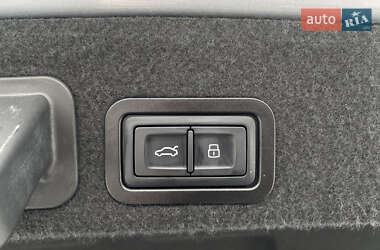 Седан Audi A6 2015 в Луцке