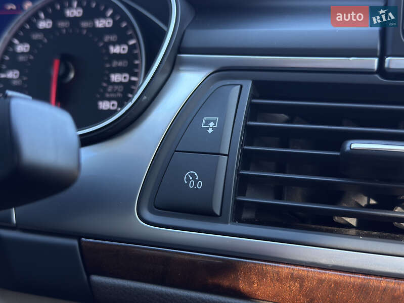 Седан Audi A6 2016 в Киеве