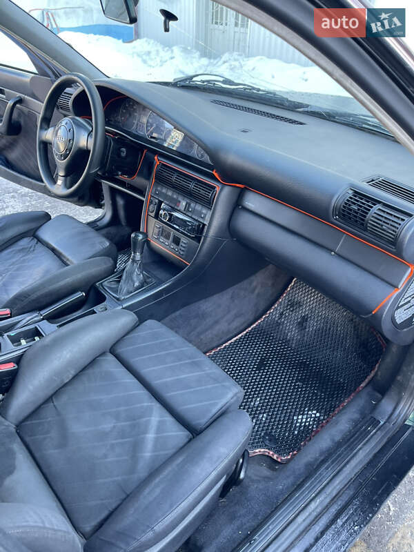 Седан Audi A6 1995 в Рівному