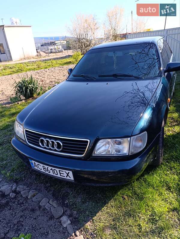 Седан Audi A6 1997 в Нововолынске