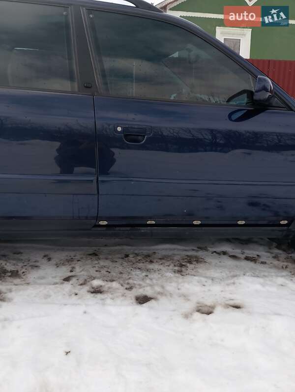 Універсал Audi A6 1996 в Новій Ушиці