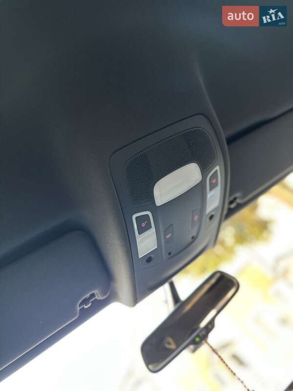 Седан Audi A6 2012 в Ивано-Франковске