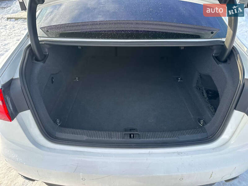 Седан Audi A6 2014 в Львове