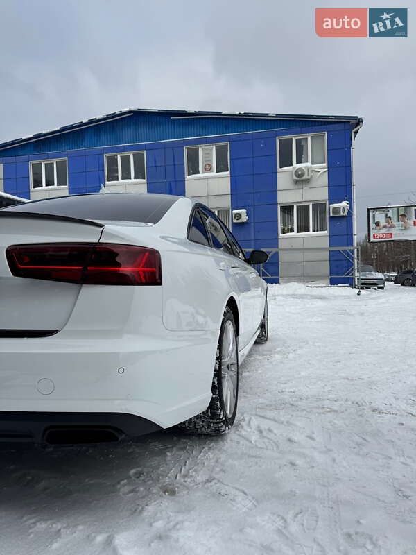 Седан Audi A6 2014 в Киеве