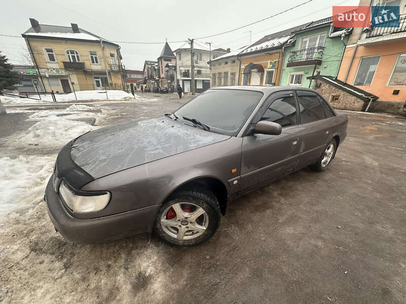 Седан Audi A6 1996 в Копычинце