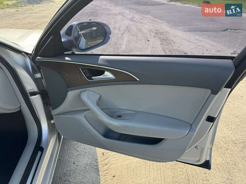 Седан Audi A6 2014 в Прилуках