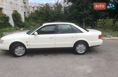 Седан Audi A6 1995 в Днепре