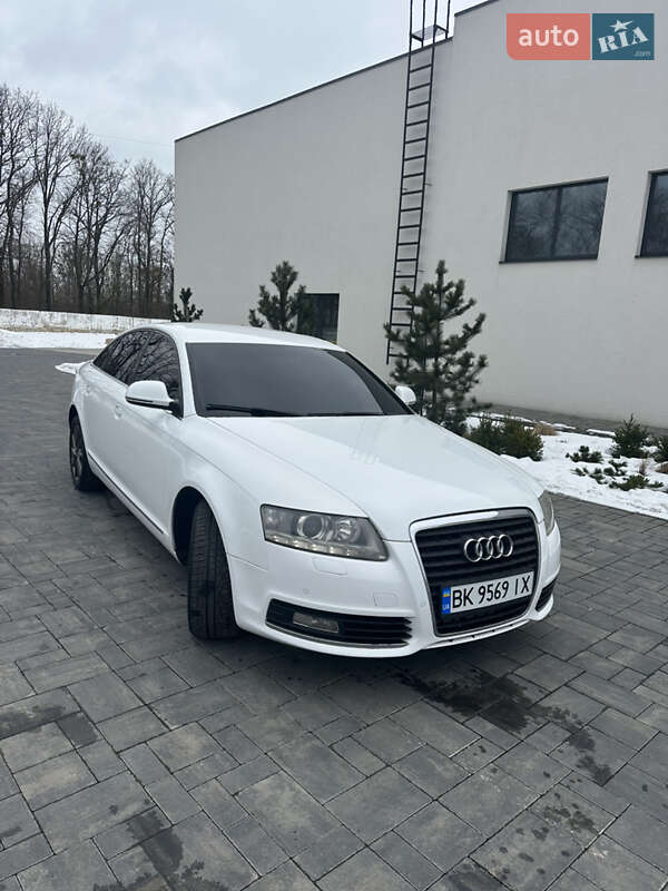 Седан Audi A6 2010 в Луцке