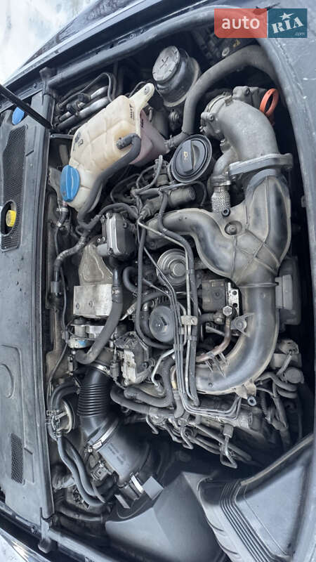 Седан Audi A6 2004 в Гощі