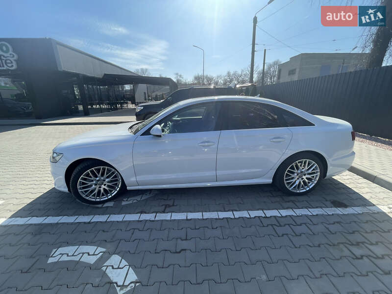 Седан Audi A6 2015 в Одессе