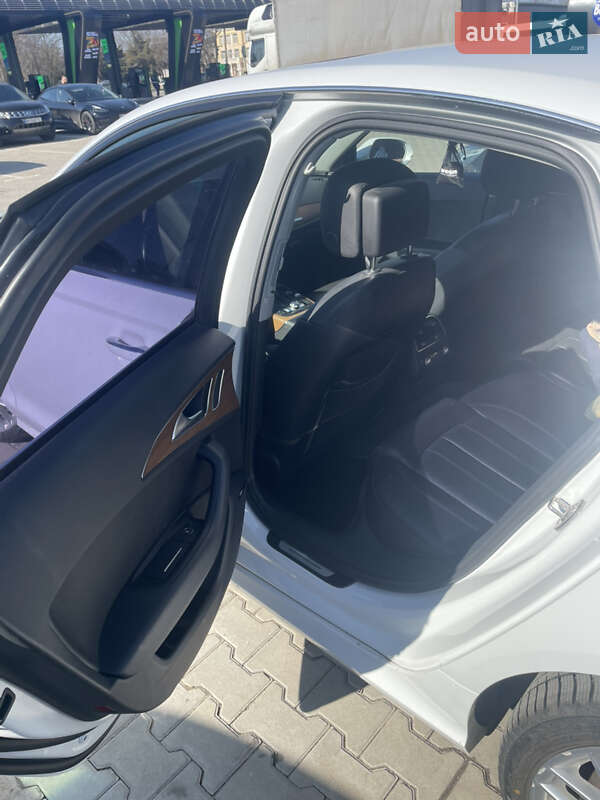 Седан Audi A6 2015 в Одессе
