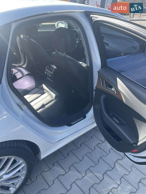 Седан Audi A6 2015 в Одессе