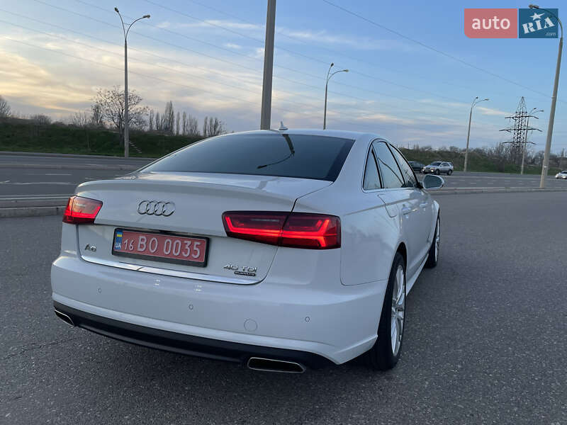 Седан Audi A6 2015 в Одессе