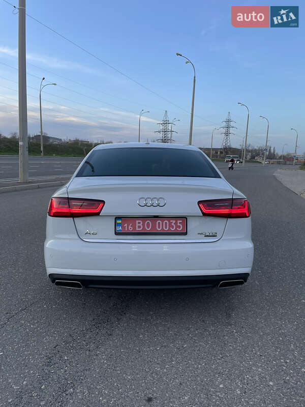 Седан Audi A6 2015 в Одессе