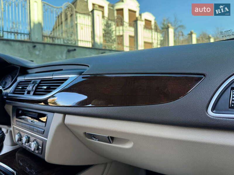 Седан Audi A6 2016 в Ужгороде