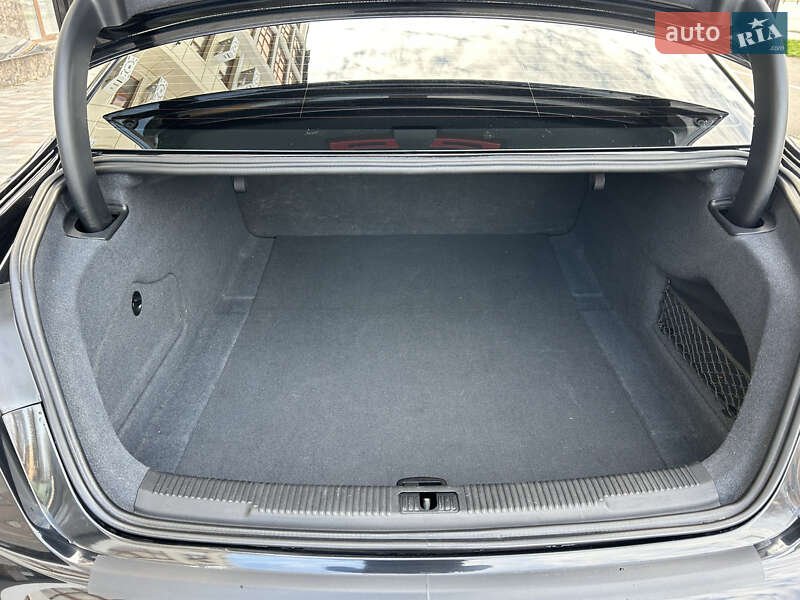 Седан Audi A6 2013 в Черкасах