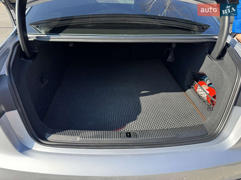 Седан Audi A6 2016 в Львове