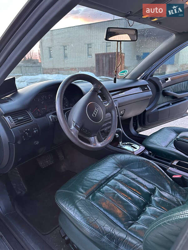 Седан Audi A6 2001 в Вараше