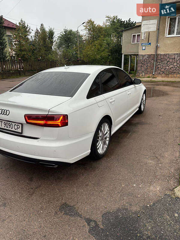 Седан Audi A6 2015 в Долині