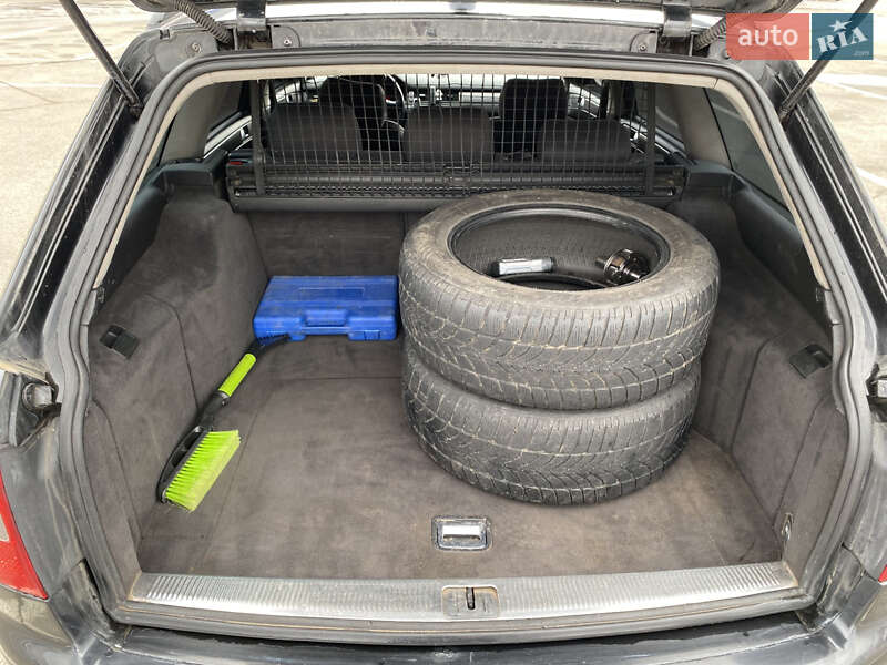 Универсал Audi A6 2001 в Киеве