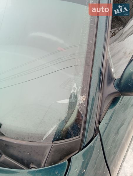 Седан Audi A6 1996 в Глухові