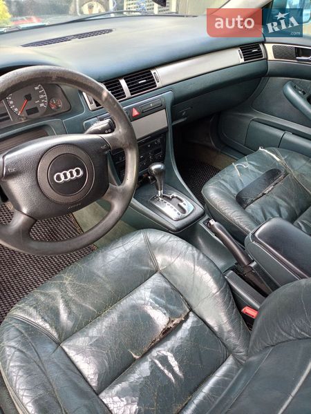 Универсал Audi A6 1999 в Киеве