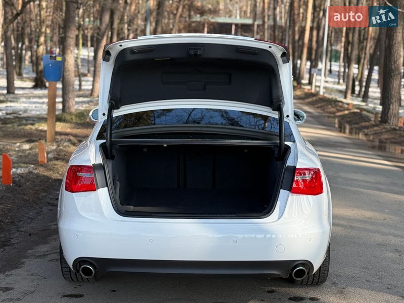 Седан Audi A6 2014 в Киеве