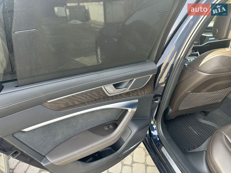 Седан Audi A6 2022 в Львове