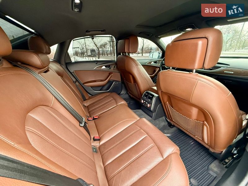 Седан Audi A6 2015 в Николаеве