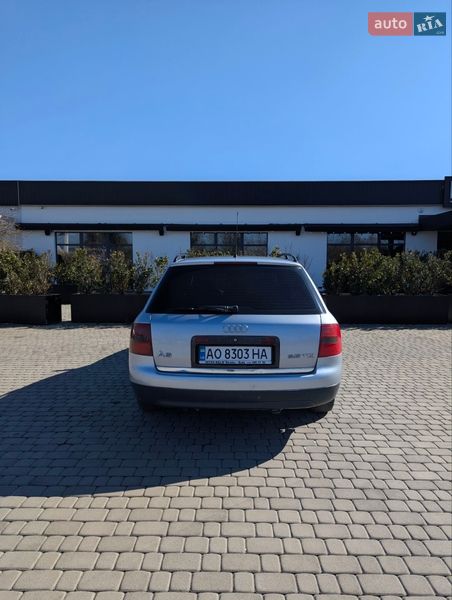 Универсал Audi A6 1998 в Иршаве