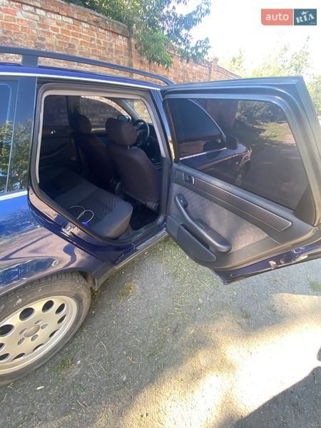 Универсал Audi A6 2001 в Волочиске