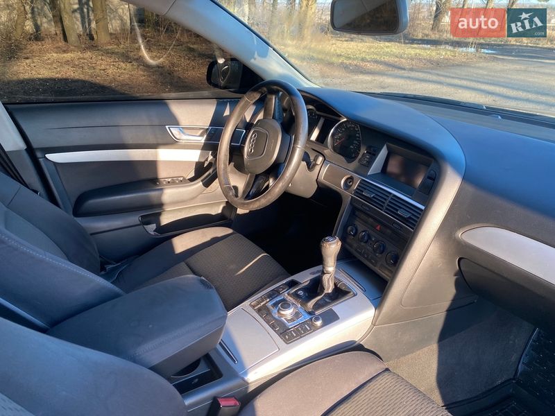 Седан Audi A6 2004 в Смеле