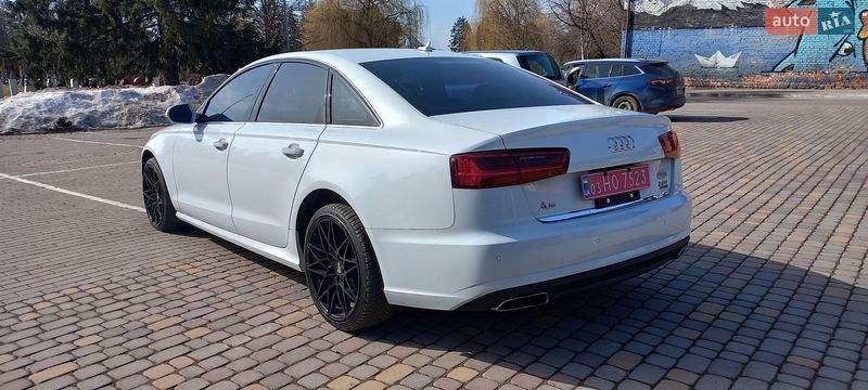 Седан Audi A6 2015 в Луцке