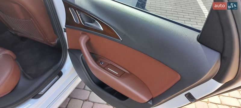 Седан Audi A6 2015 в Луцке