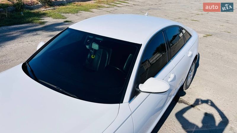 Седан Audi A6 2011 в Новому Бузі