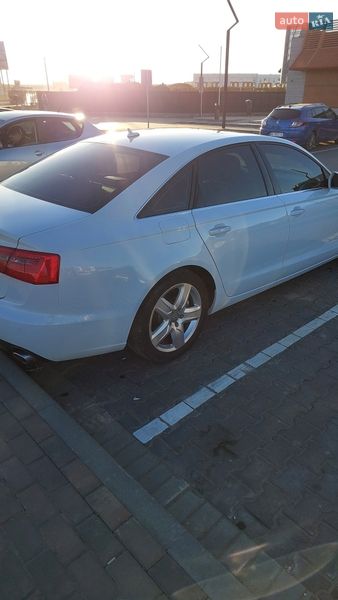 Седан Audi A6 2014 в Луцке