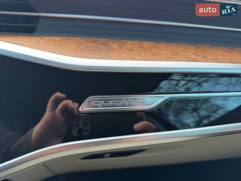 Седан Audi A6 2021 в Новомосковске