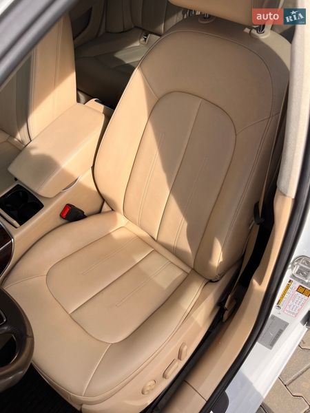 Седан Audi A6 2014 в Виноградові