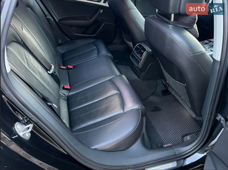 Седан Audi A6 2013 в Краснограді