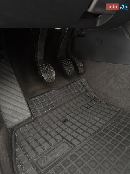 Универсал Audi A6 2009 в Нововолынске