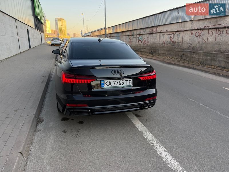 Седан Audi A6 2022 в Киеве