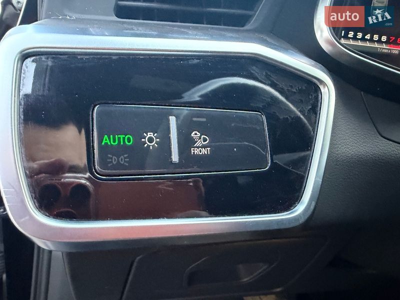 Седан Audi A6 2022 в Киеве