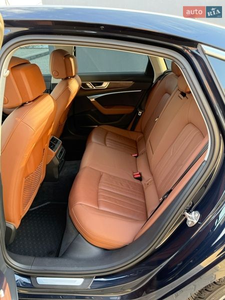 Седан Audi A6 2020 в Ровно