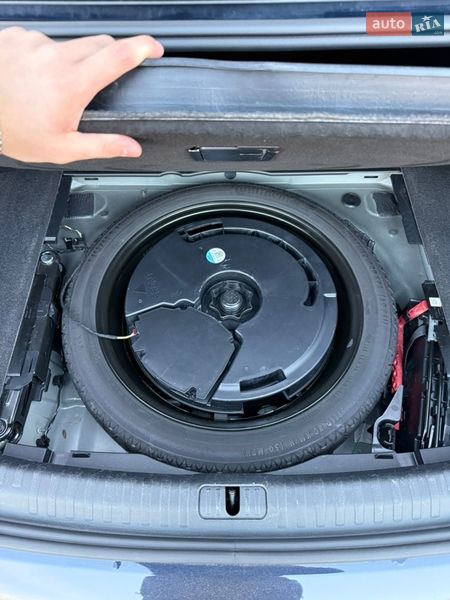 Седан Audi A6 2020 в Ровно