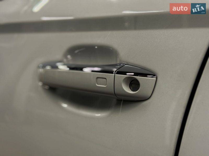 Седан Audi A6 2015 в Киеве