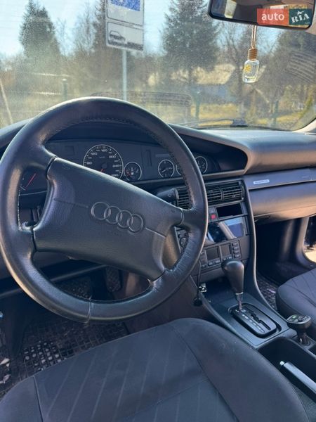 Седан Audi A6 1996 в Старом Самборе
